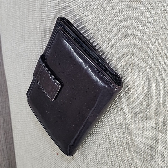 Salvatore Ferragamo Black Leather Wallet - Picture 5 of 11
